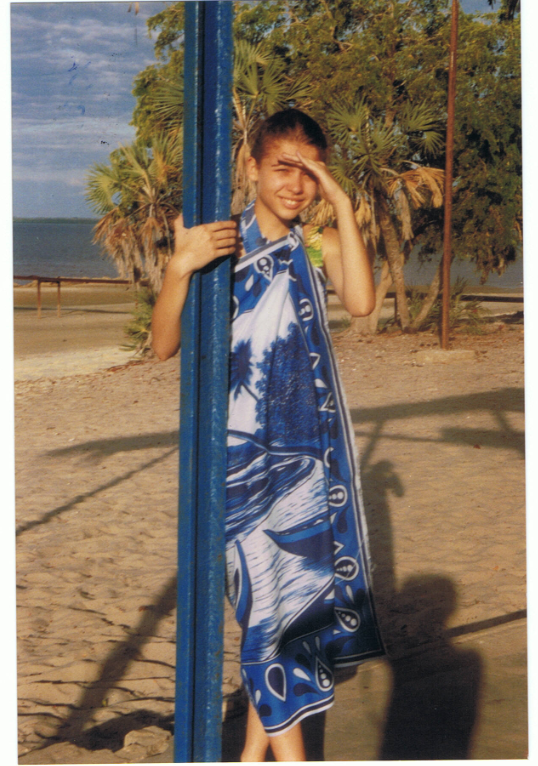 photo Cécile à l'âge de 16 ans à la plage non loin de Namakia